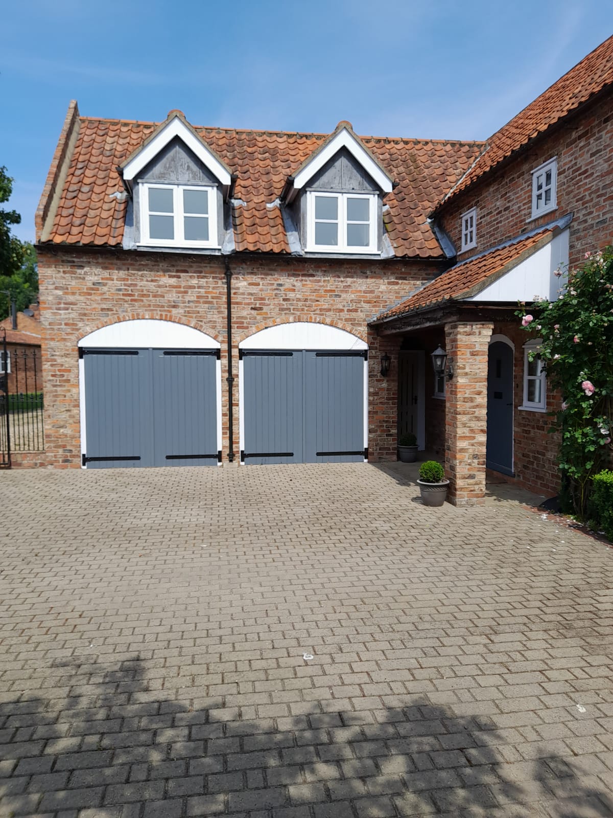 Camerton Hall - Stonework & Paintwork